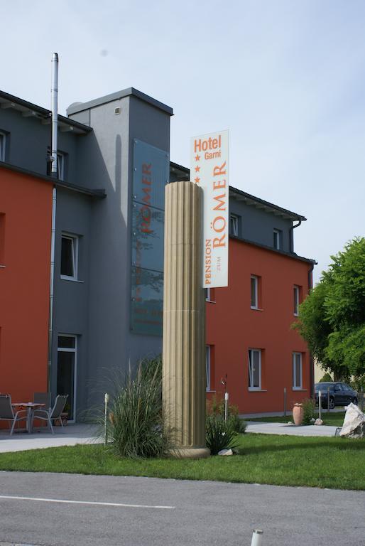 Pension Zum Romer Эннс Экстерьер фото